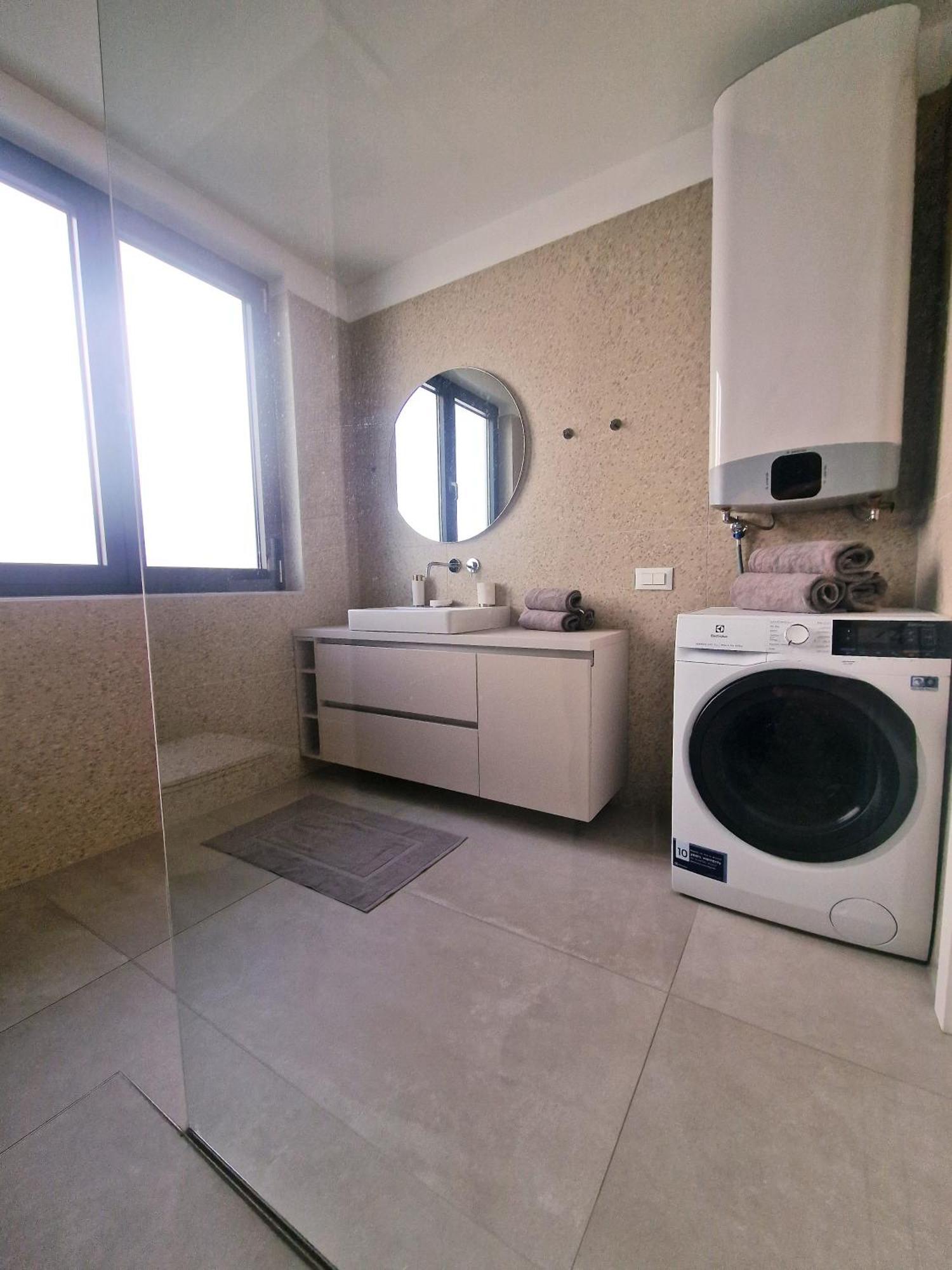 Apartment Tina Baška Voda Eksteriør bilde